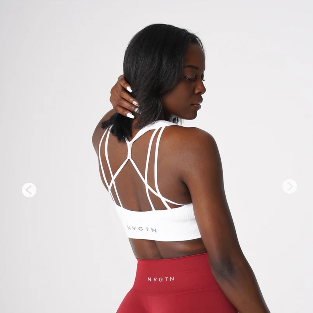NVGTN ribbed seamless bra: medium